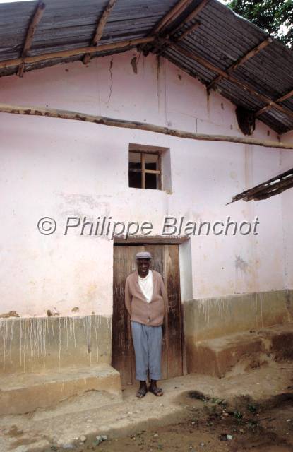 yungas bolivie  18.JPG - Eglise de Tocana Yungas de Bolivie